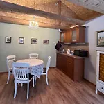 A1 Apartments With Free Parking