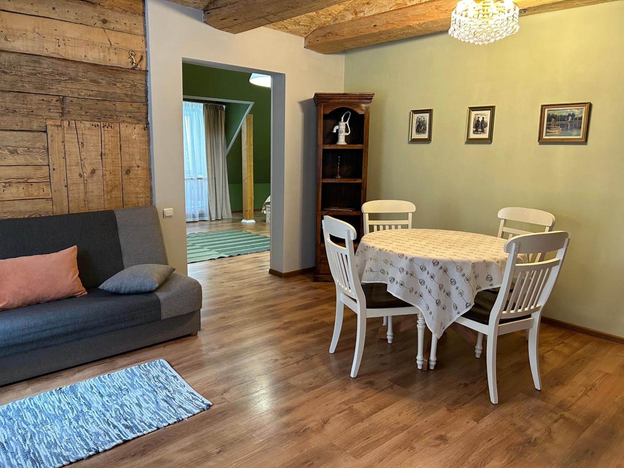 A1 With Free Parking Apartment