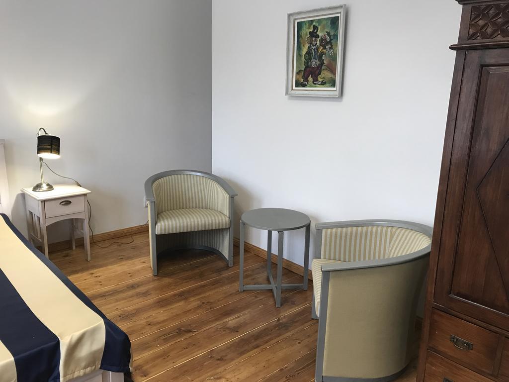 A1 With Free Parking Apartment *